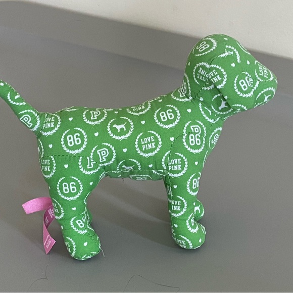 Bundle of 9 VS Pink Dogs - Picture 7 of 10